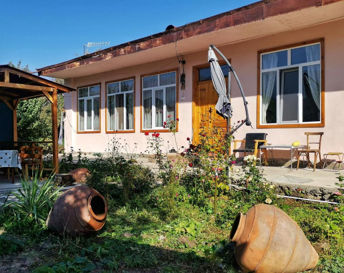 Tatev Guest House エクステリア 写真