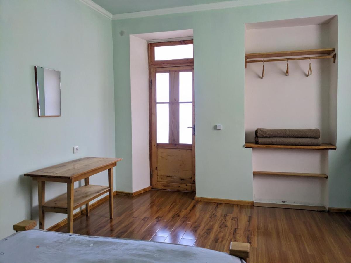 Tatev Guest House エクステリア 写真