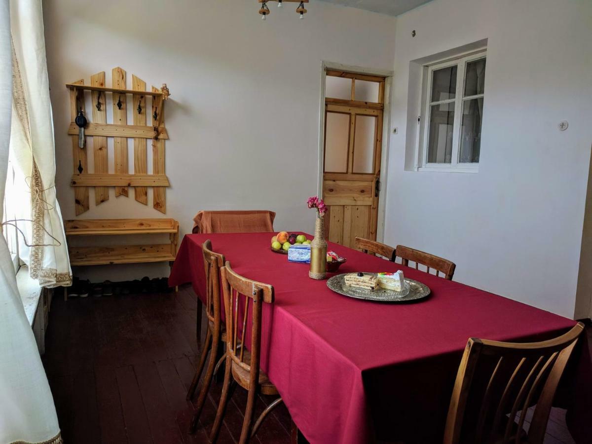Tatev Guest House エクステリア 写真